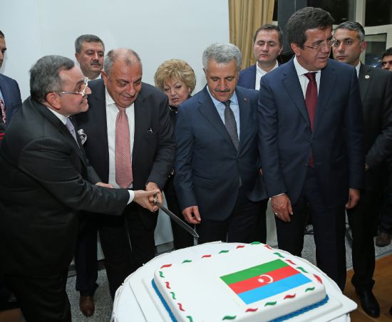 'Azerbaycan'ın eline diken batsa, Türkiye'nin yüreğine diken batar'