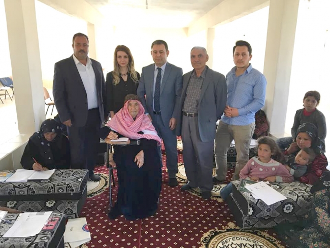 109 yaşındaki Saide nine okuma yazma kursunda öğrenci oldu