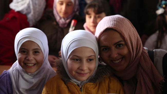 İHH Suriye'deki yetimlerin yüzünü anaokuluyla güldürdü