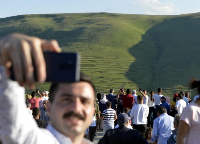 Ardahan'daki "Atatürk silüeti"ne yoğun ilgi