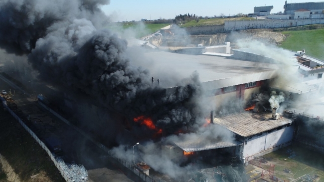 Hadımköy'de fabrika yangın