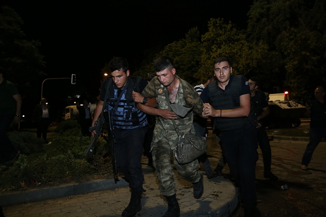 Türkiye'nin en uzun gecesinde neler yaşandı?