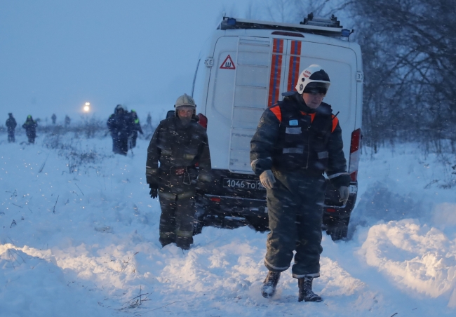 Rusya'da yolcu uçağı düştü: 71 ölü