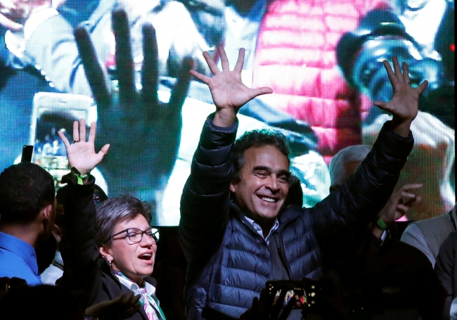 Kolombiya'da devlet başkanlığı seçimleri ikinci tura kaldı
