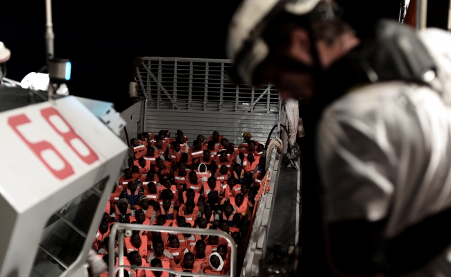 Göçmen kurtarma gemisi Acquarius İspanya'ya ulaştı