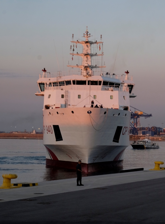Göçmen kurtarma gemisi Acquarius İspanya'ya ulaştı