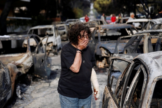 Yunanistan'da yangın felaketinin bilançosu ağırlaşıyor