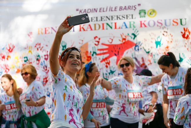 Kadına şiddet "Renkli Kadınlar Koşusu" ile protesto edildi
