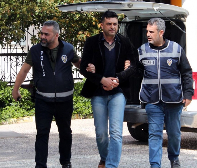 İzmir'de silah kaçakçılığı operasyonu: 4 tutuklama