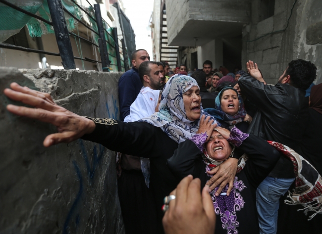 Gazze, şehidini uğurladı