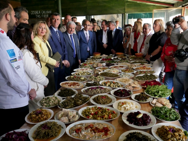 "Kazdağları Ot Yemekleri Festivali" ile yöreye özgü yemekler tanıtıldı