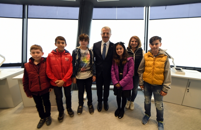 İstanbul Yeni Havalimanı'nın ilk konukları çocuklar oldu