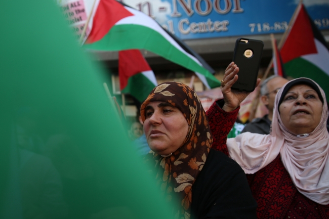 New York'ta göstericiler Filistinliler için sokaktaydı