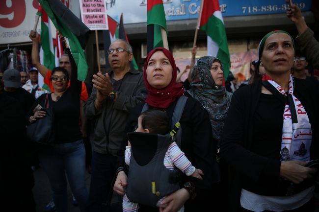 New York'ta göstericiler Filistinliler için sokaktaydı