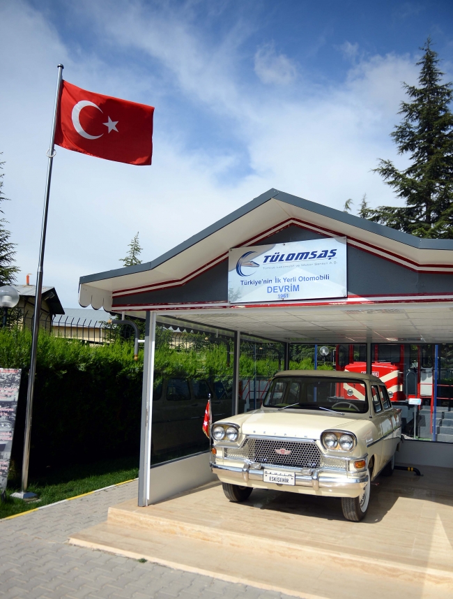 Türk otomotivinin ilk göz ağrısı 'Devrim'e ziyaretçi akını
