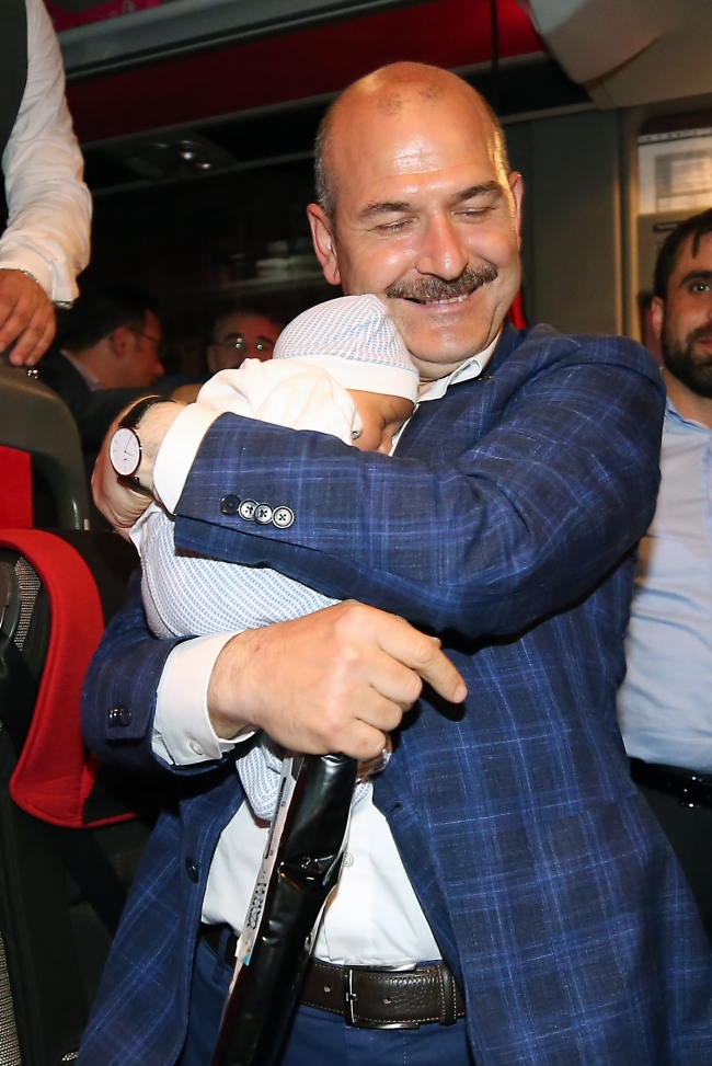 İçişleri Bakanı Süleyman Soylu, nikah şahidi oldu