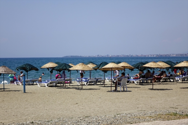 Kuzey Ege'de seçim nedeniyle sahiller boş kaldı