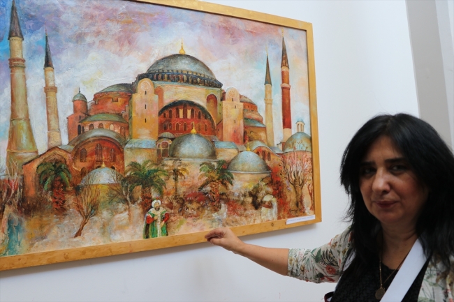 Gürcü ressam Türkiye'nin tarihi yapılarını resmediyor