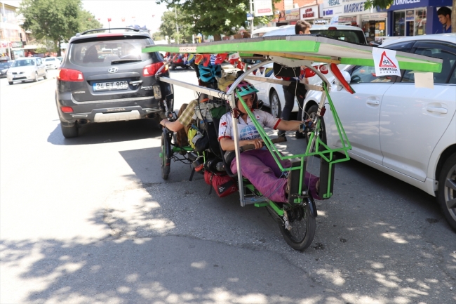 Güneş enerjili bisikletle Fransa'dan Erzincan'a