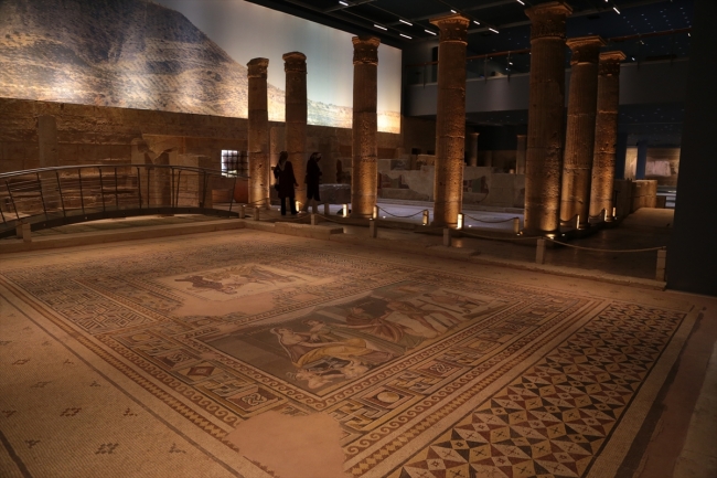 Zeugma Mozaik Müzesi yoğun ilgi görüyor