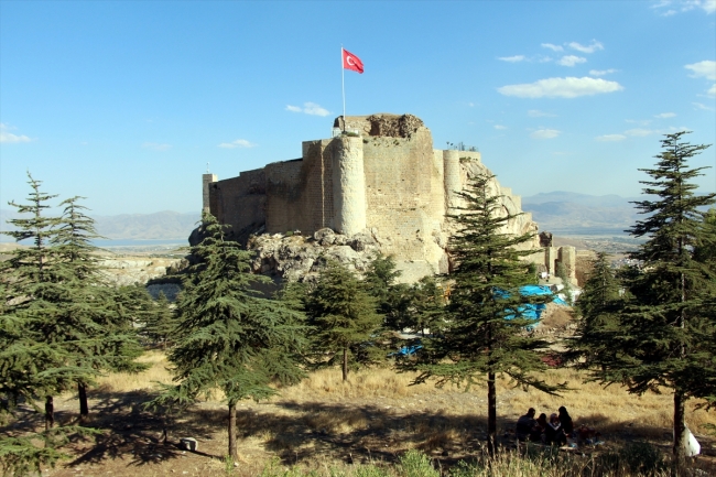 Tarihi ve kültürüyle Elazığ'da turist sayısı ikiye katlandı