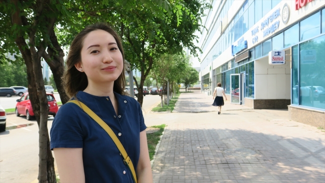 Kazakistan'da engelli çocuklar eğitimle sosyalleşiyor