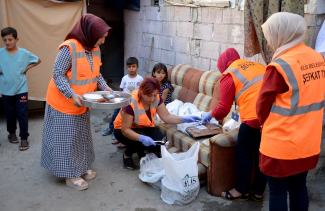 Yaşlı ve engellilerin sıkıntıları "şefkat timi"yle hafifliyor