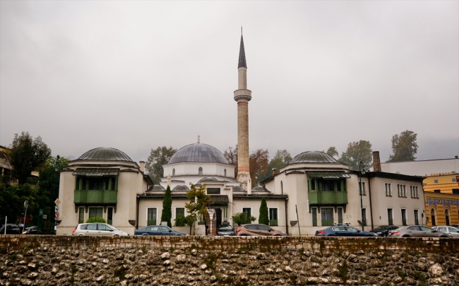 Kartpostallık görüntüleriyle Bosna Hersek'in camileri