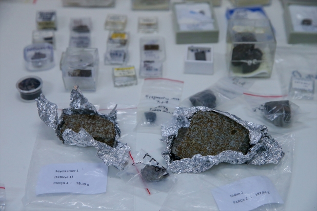 Türk bilim insanının sıra dışı "gök taşı" koleksiyonu