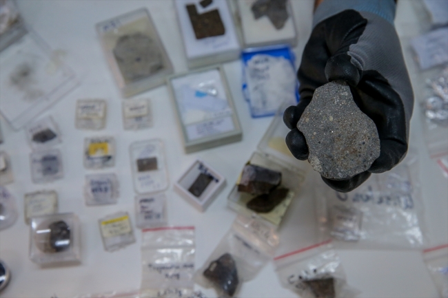 Türk bilim insanının sıra dışı "gök taşı" koleksiyonu