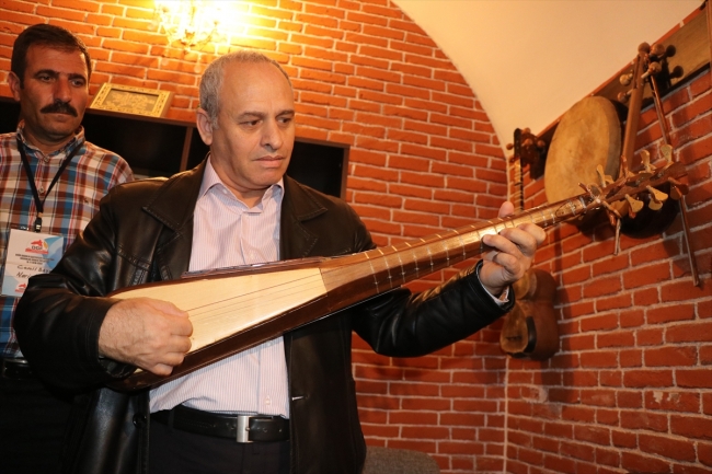 Nahçıvan'da yapılan "Türk Dünyası Birliği" isimli enstrümana yoğun ilgi