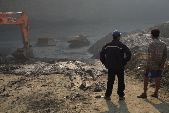 Myanmar’da madende göçük: 54 işçiden haber alınamıyor