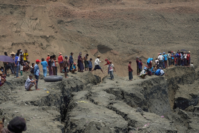 Myanmar’da madende göçük: 54 işçiden haber alınamıyor