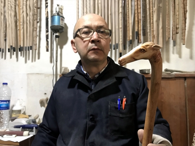 Hayvan figürlerinden bastonlar