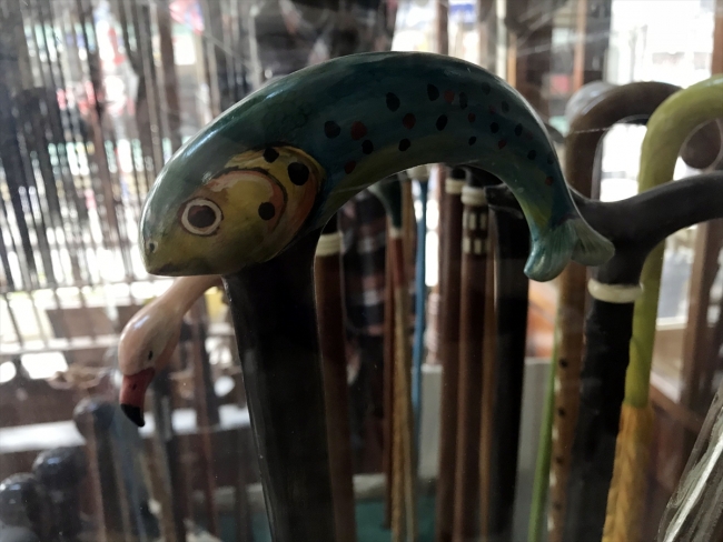 Hayvan figürlerinden bastonlar