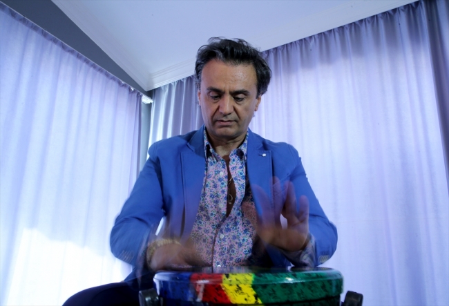 Sanatçı Dinçer Özer 12 binden fazla çocuğu ritimle buluşturdu