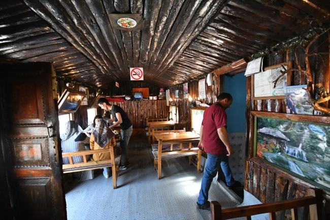 1972 model kamyondan balık lokantasına