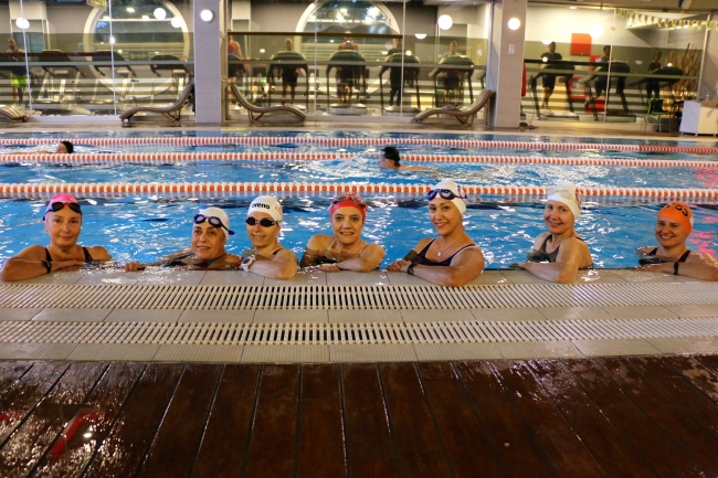 Bozkırın kadınları açık denizde madalyaya doymuyor
