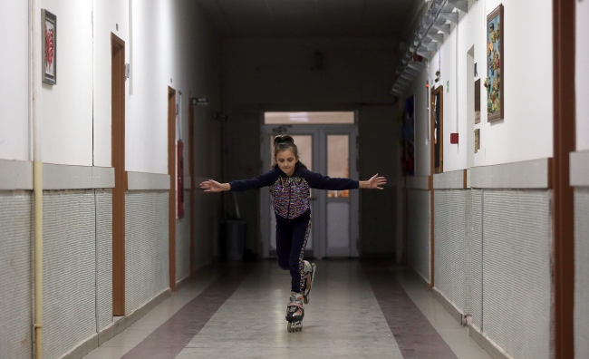 Görme engelli Evelina'nın paten tutkusu