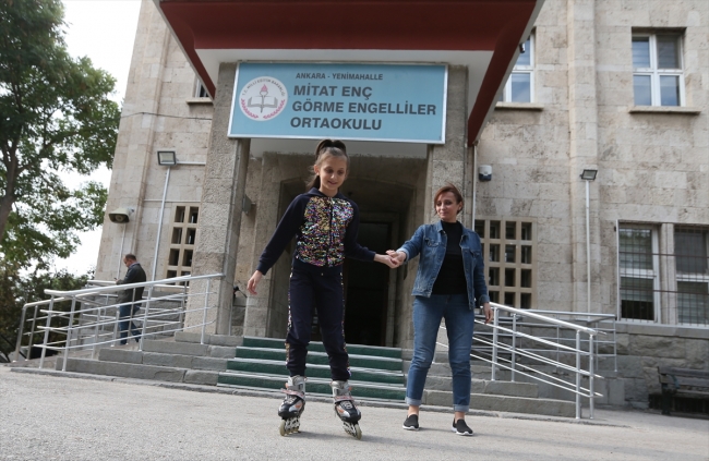 Görme engelli Evelina'nın paten tutkusu