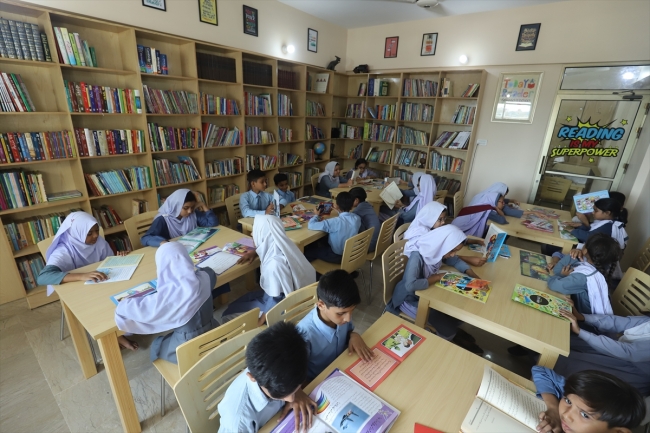 TİKA Pakistan'da 5 bin kitaplık çocuk kütüphanesi açtı