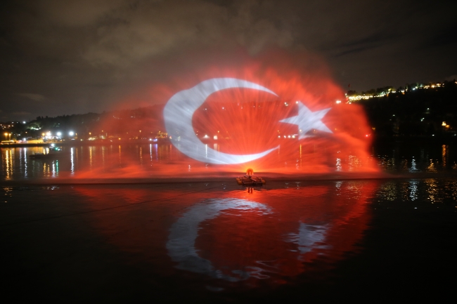 İstanbul'da 29 Ekim Cumhuriyet Bayramı coşkuyla kutlandı