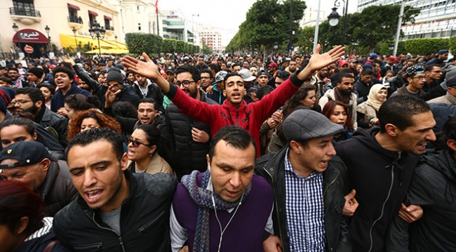 Tunus'da hükümet ile muhalefet birbirini suçladı