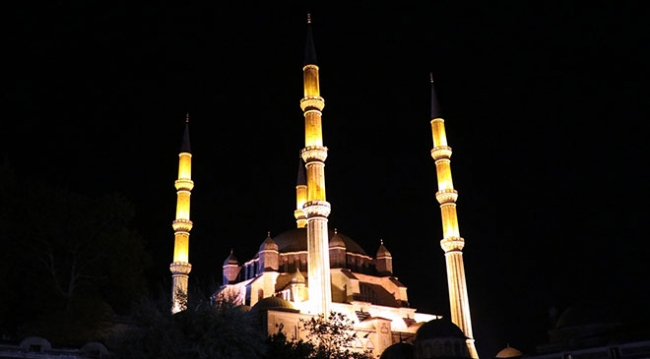 Selimiye Camisi'nde Fetih Suresi okundu