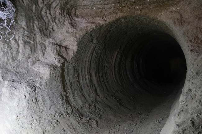 Afrin merkezinde teröristlerin kazdığı tüneller ortaya çıkarıldı