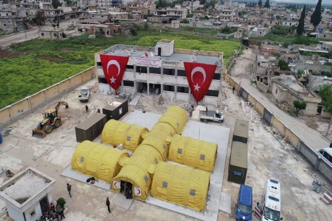 Türkiye Afrin'de şifa dağıtıyor