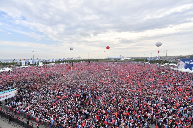 Cumhurbaşkanı Erdoğan 27 günde 35 miting yaptı