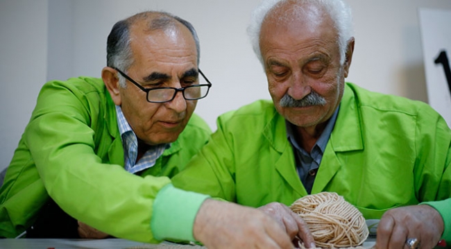 Kazak ören erkekler alzheimera meydan okuyor