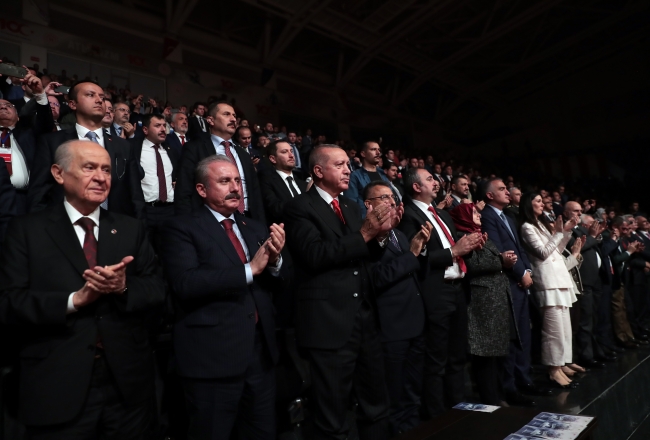 Cumhurbaşkanı Erdoğan'dan "Türkiye'yi daha ileri taşıyalım" paylaşımı