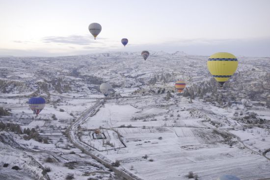 Kapadokya’da balonlar 2 gündür havalanamıyor